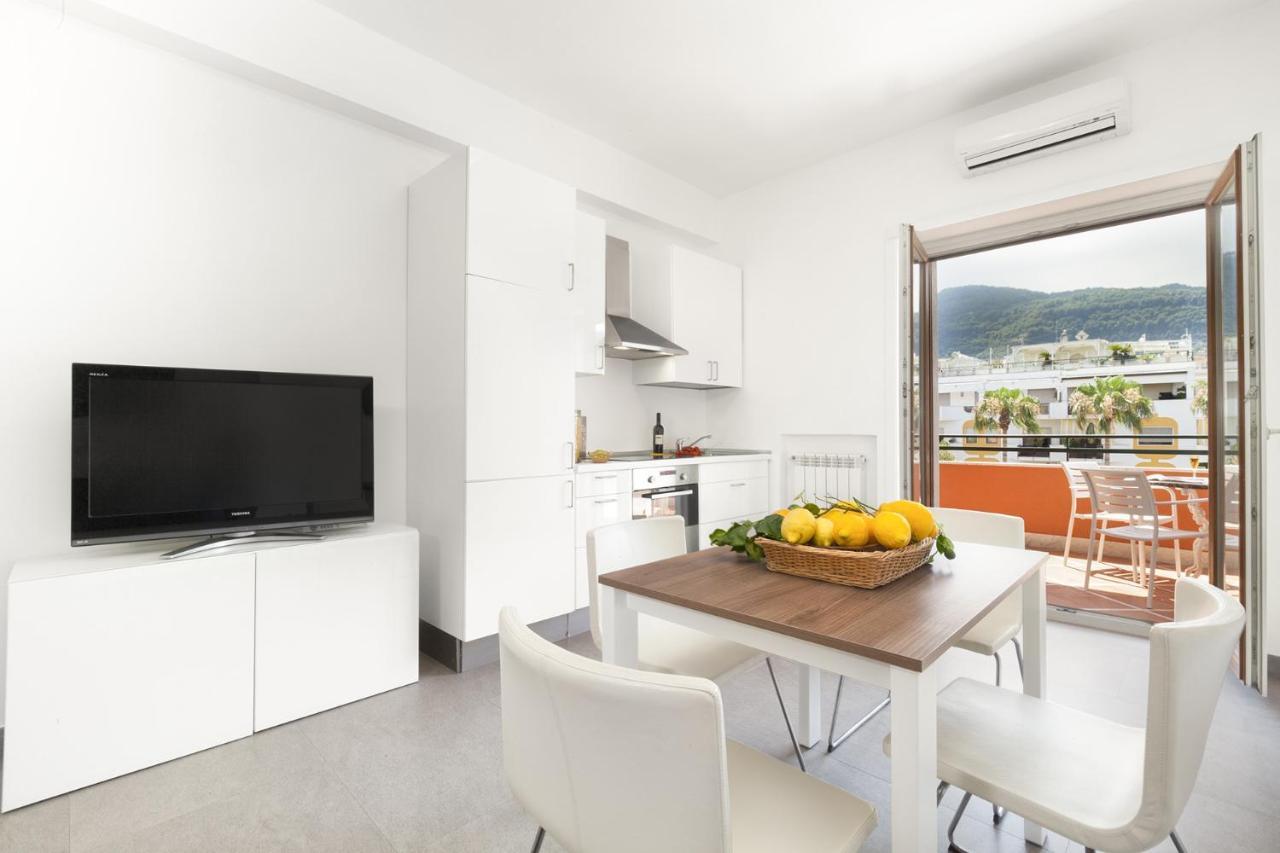 Amore Rentals - Casa Katia Сорренто Экстерьер фото