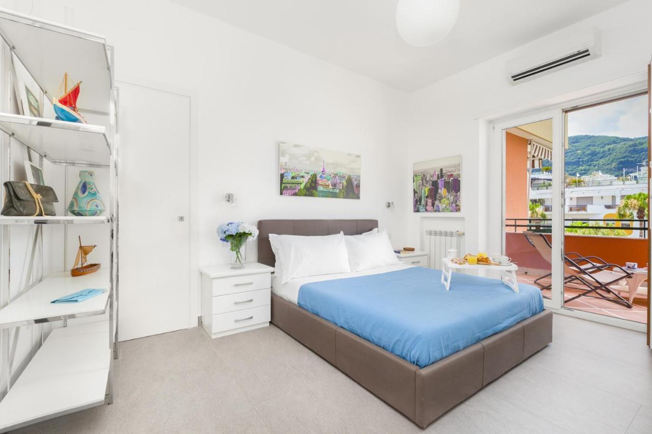 Amore Rentals - Casa Katia Сорренто Экстерьер фото