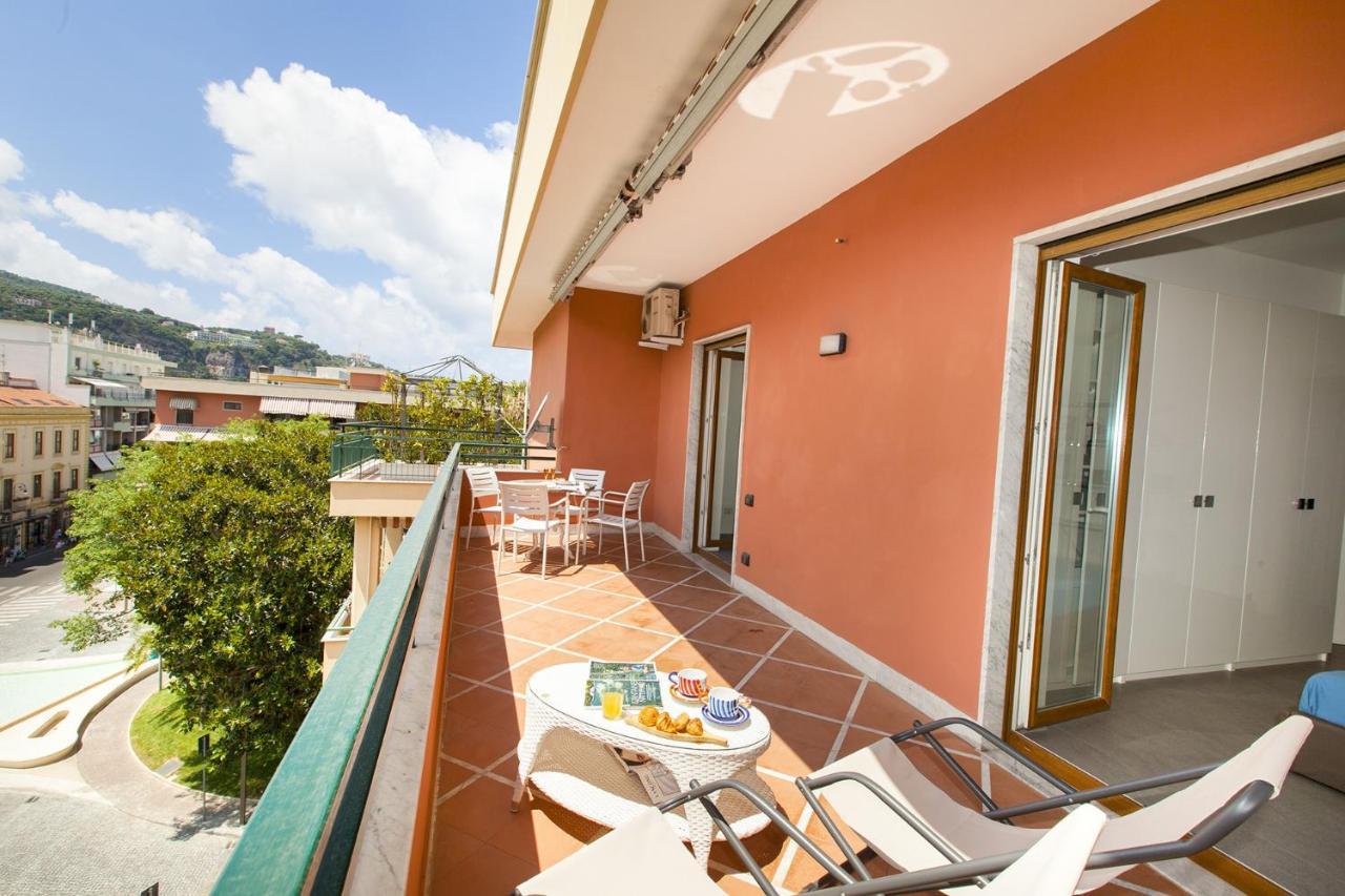 Amore Rentals - Casa Katia Сорренто Экстерьер фото